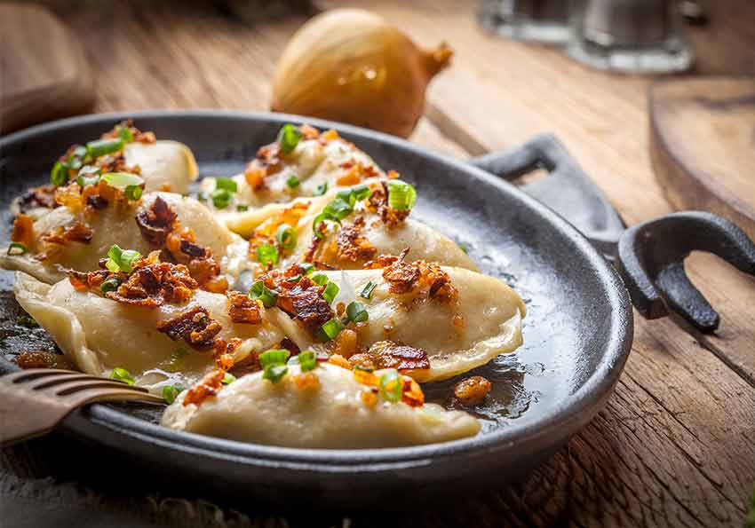 Pierogi - what are they? What is a recipe for polish pierogi? Everything about dumplings. PolszczyznaPL.